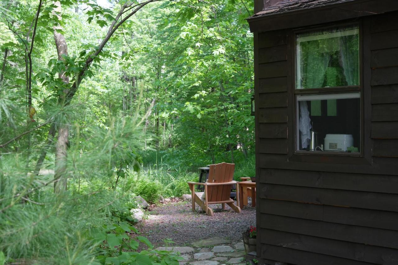 Vintage Wild West Tiny Hotel In The Woods! Pine City Exterior photo